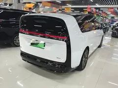 2025 Li Auto MEGA Home, белый — фото 5