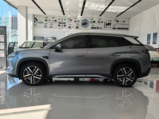 2025 BYD Song L PHEV Smart Driving 112km Exceed