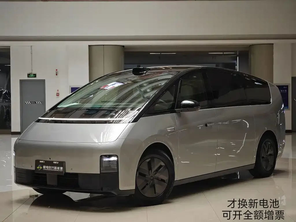 2024 Li Auto MEGA Ultra