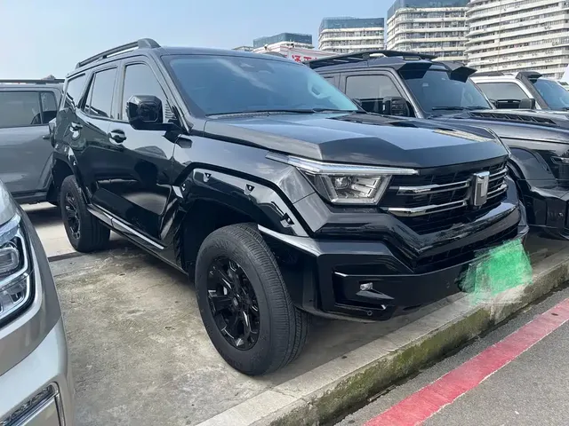 2024 Tank 400 Hi4-T PHEV Off-road