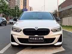 2021 BMW 1 Series 120i M Sport Night Edition, белый — фото 3