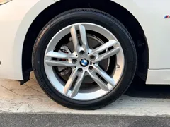 2021 BMW 1 Series 120i M Sport Night Edition, белый — фото 36
