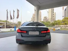 2022 BMW 5 Series 530i Fashion M Sport Package — фото 6