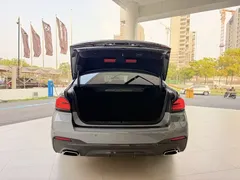 2022 BMW 5 Series 530i Fashion M Sport Package — фото 7
