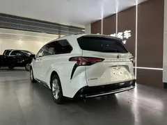 2021 Toyota Sienna 2.5L Hybrid Platinum, белый — фото 7