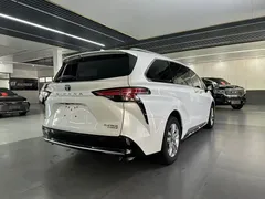 2021 Toyota Sienna 2.5L Hybrid Platinum, белый — фото 9