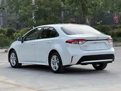 2021 Toyota Levin 185T CVT Luxury, белый — фото 6
