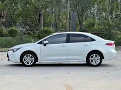 2021 Toyota Levin 185T CVT Luxury, белый — фото 7