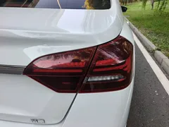 2021 Geely Emgrand UP 1.5L CVT Luxury, белый — фото 7