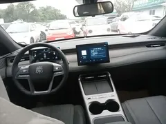 2025 BYD Qin PLUS EV 510KM Smart Driving Advance, белый — фото 10