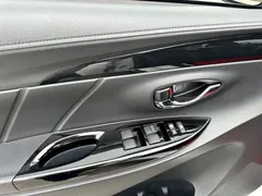 2022 Toyota Yaris L Zhixuan X 1.5L CVT Luxury Plus, белый — фото 11