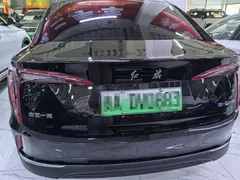 2023 Hongqi E-QM5 Basic Mobility, чёрный — фото 3