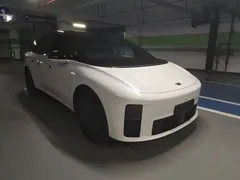 2025 Li Auto i6 2WD Standard, белый — фото 4