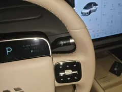 2025 Li Auto i6 2WD Standard, белый — фото 14