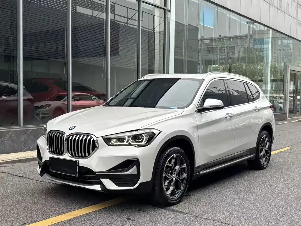 2022 BMW X1 Premium