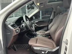 2022 BMW X1 Premium, белый — фото 7