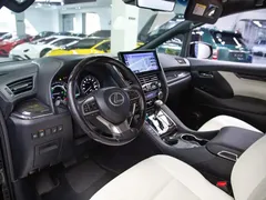 2020 Lexus LM 300h 4, чёрный — фото 4