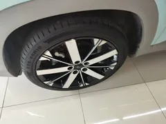 2023 Geely ICON 1.5TD, зелёный — фото 23