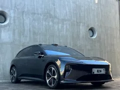 2023 Nio ET5T 75kWh Touring, чёрный — фото 3