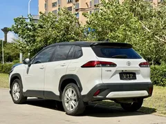 2022 Toyota Frontlander 2.0L CVT Leading, белый — фото 7