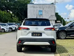 2022 Toyota Frontlander 2.0L CVT Leading, белый — фото 17