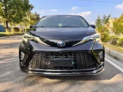 2021 Toyota Sienna 2.5L Hybrid Luxury, чёрный — фото 2