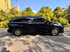 2021 Toyota Sienna 2.5L Hybrid Luxury, чёрный — фото 4