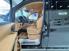2023 Mercedes-Benz Vito 2.0T Business 7-seat, чёрный — фото 7