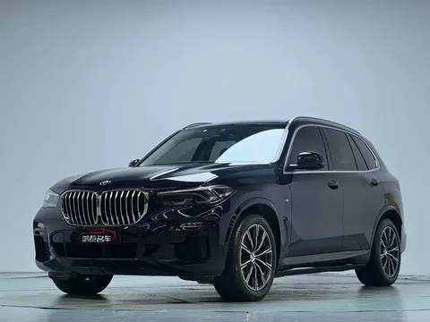 2021 BMW X5 M Sport Package
