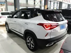 2021 Kia Seltos 1.5L CVT Trend, белый — фото 5