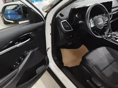 2021 Kia Seltos 1.5L CVT Trend, белый — фото 16