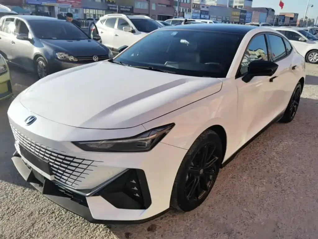 2022 Changan UNI-V 1.5T Premium
