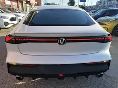 2022 Changan UNI-V 1.5T Premium, белый — фото 6
