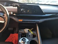 2022 Changan UNI-V 1.5T Premium, белый — фото 13
