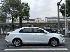 2021 Geely Emgrand UP 1.5L CVT Luxury, белый — фото 7