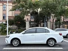 2021 Geely Emgrand UP 1.5L CVT Luxury, белый — фото 8