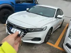 2022 Honda Accord 2.0L Hybrid, белый — фото 2