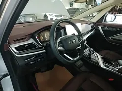 2022 Geely Jiaji 1.5TD PHEV Platinum Premium — фото 10