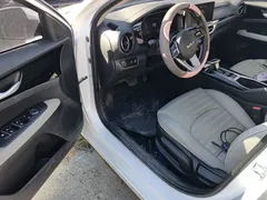 2023 Kia Cerato 1.5L CVT Luxury, белый — фото 12