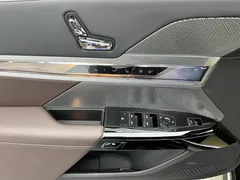 2023 BMW 7 Series 740Li Leading Luxury Package, чёрный — фото 31