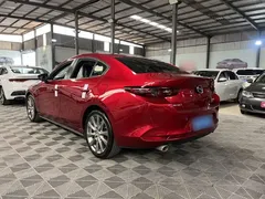 2021 Mazda 3 2.0L AT — фото 4