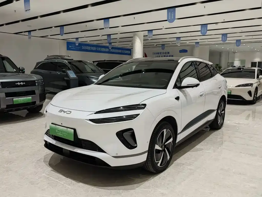 2025 BYD Sealion 06 DM-i PHEV 205 Plus