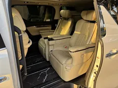 2021 Toyota Alphard Hybrid 2.5L Premium, белый — фото 4