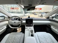 2024 Nio ET7 75kWh Executive Signature, белый — фото 9