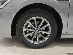2024 BYD Qin PLUS Honor DM-i PHEV 55km Leading — фото 16