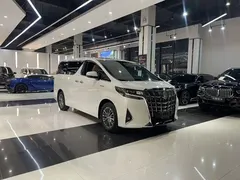 2021 Toyota Alphard Hybrid 2.5L Luxury, белый — фото 3