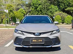 2023 Toyota Camry 2.0G Luxury — фото 2