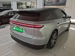 2025 Li Auto i6 4WD Standard — фото 7