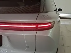 2025 Li Auto i6 4WD Standard — фото 8