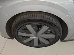 2025 Li Auto i6 4WD Standard — фото 23